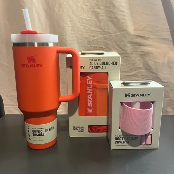 Stanley Coral Quencher H2.0 40oz Tumbler Bundle Carry-All Boot Straw Cover NEW - Picture 2 of 8